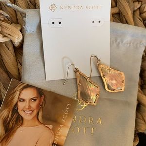 Kendra Scott Rose gold earrings.  1.5”x 1”